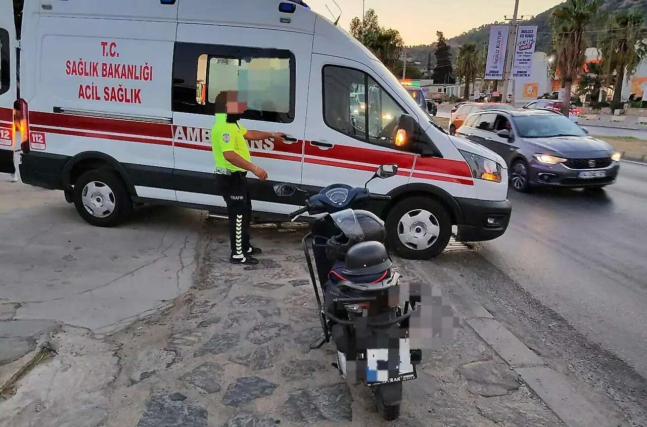 Muğla'da İlginç Kaza, Motosikleti Mazgala Takılan Motosiklet Sürücüsü Yaralandı 1
